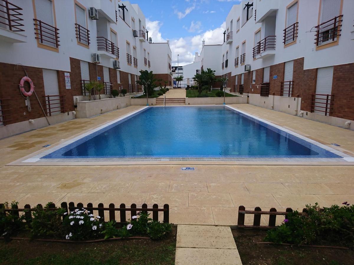 Cabanas De Tavira Gomeira, Bottom Floor 2 Bedroom Apartment Close To The Ocean Екстериор снимка